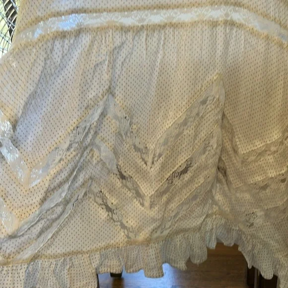 Intimately, free people, fully sheer lightweight summer nightgown - Picture 3 of 9